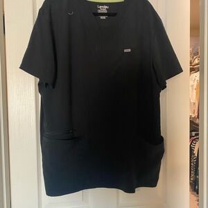 Landau women’s Scrub top. Size 2xl Black